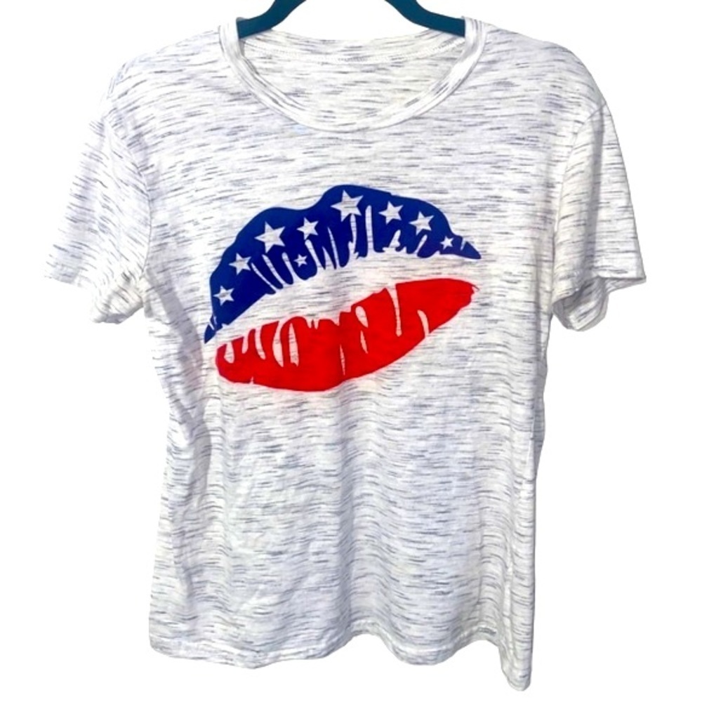 White Granite Lips Graphic Tee Size M